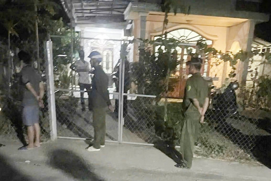 Bản tin trưa 22/4: Vợ dùng búa đánh chồng tử vong, nghi do ghen tuông