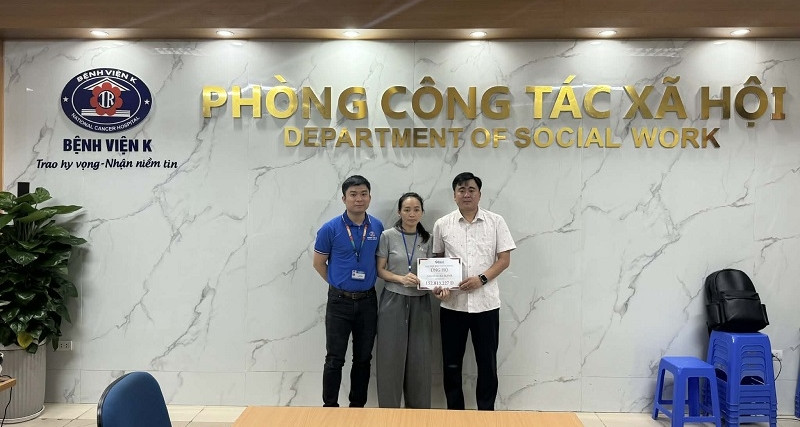 Bé Hồ Xuân Mạnh bị ung thư não được bạn đọc VietnamNet giúp hơn 152 triệu đồng