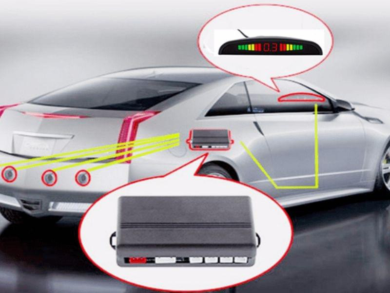 cam bien va cham tren o to 1.jpg