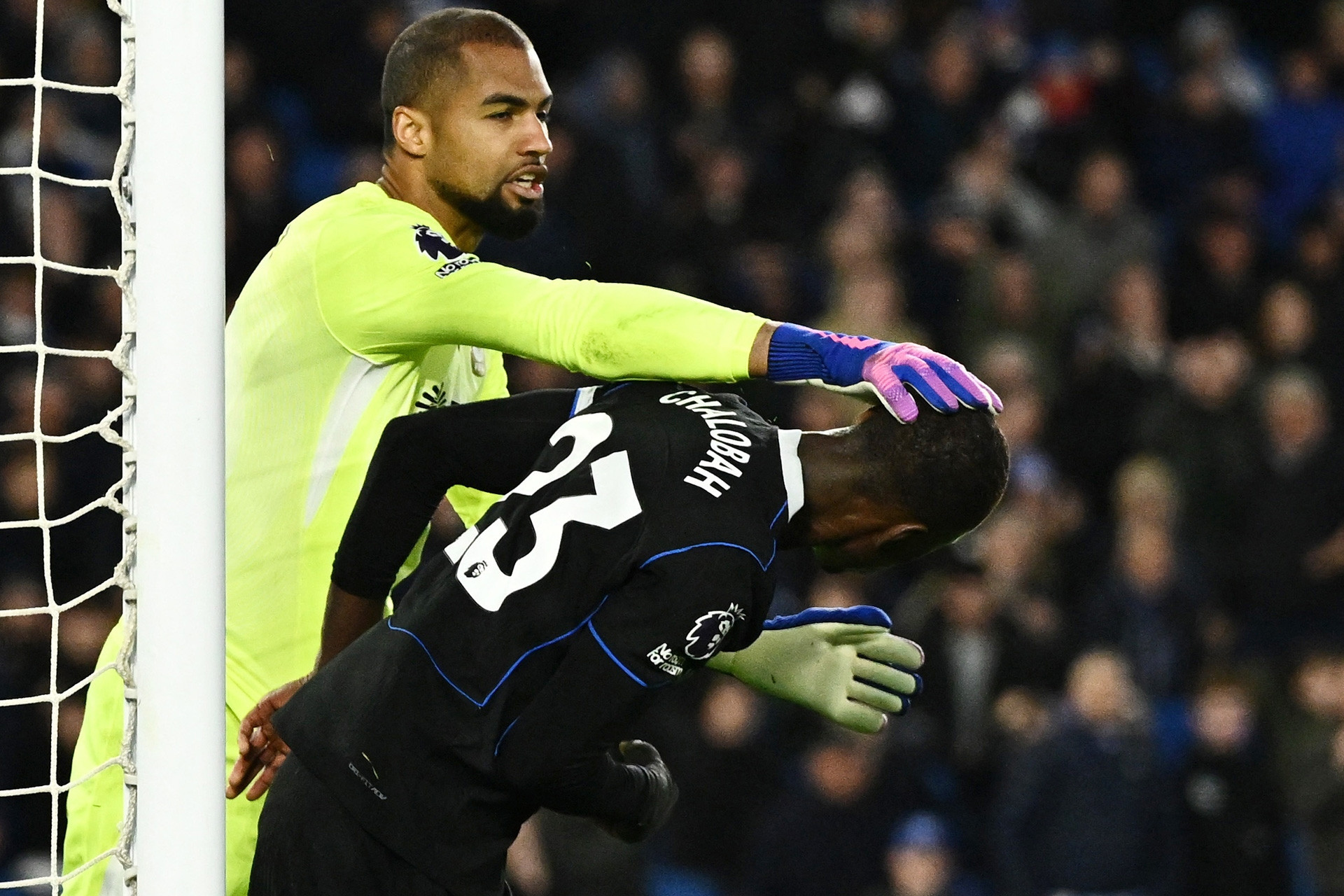 Chelsea kém nhất sau 1 thế kỷ: Cái giá của đối xử tệ và đổ lỗi