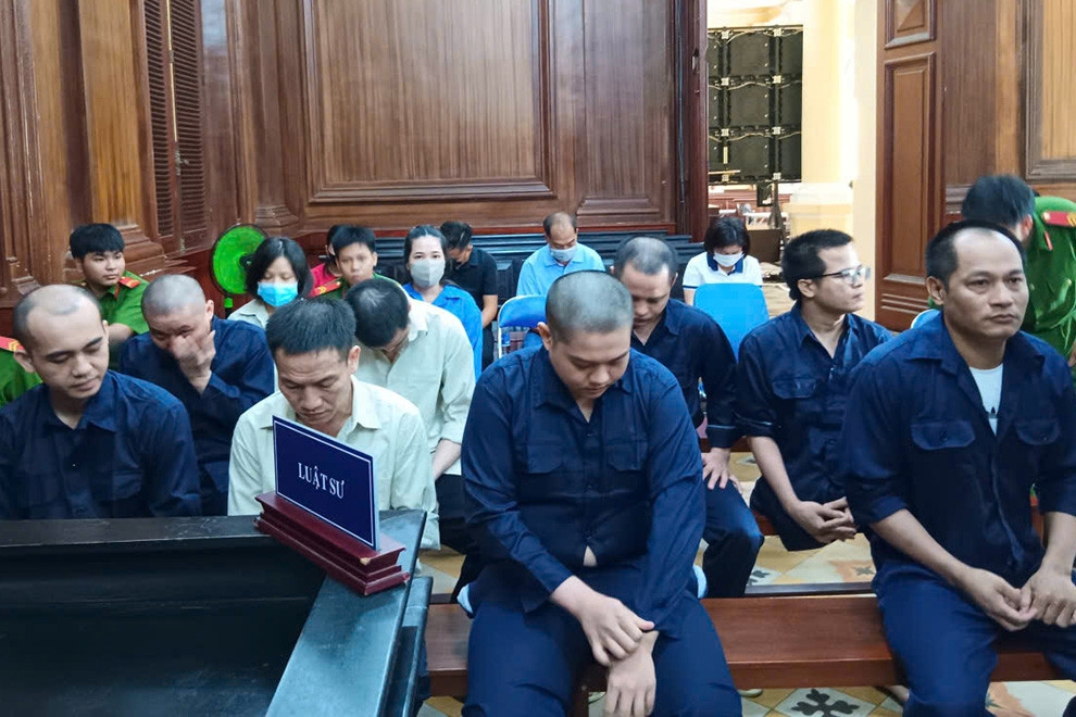 Chủ chuỗi cửa hàng xe máy nổi tiếng tại TPHCM lừa đảo gần 400 người