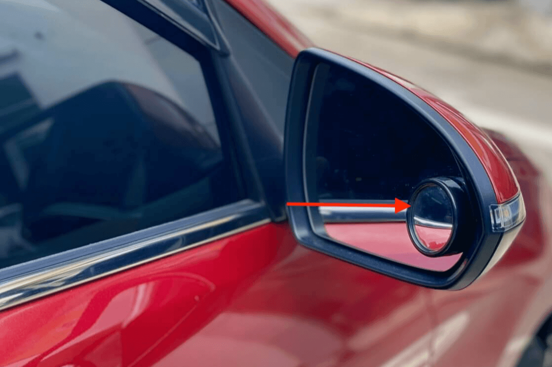  Có nên lắp gương cầu lồi vào kính chiếu hậu ô tô? 