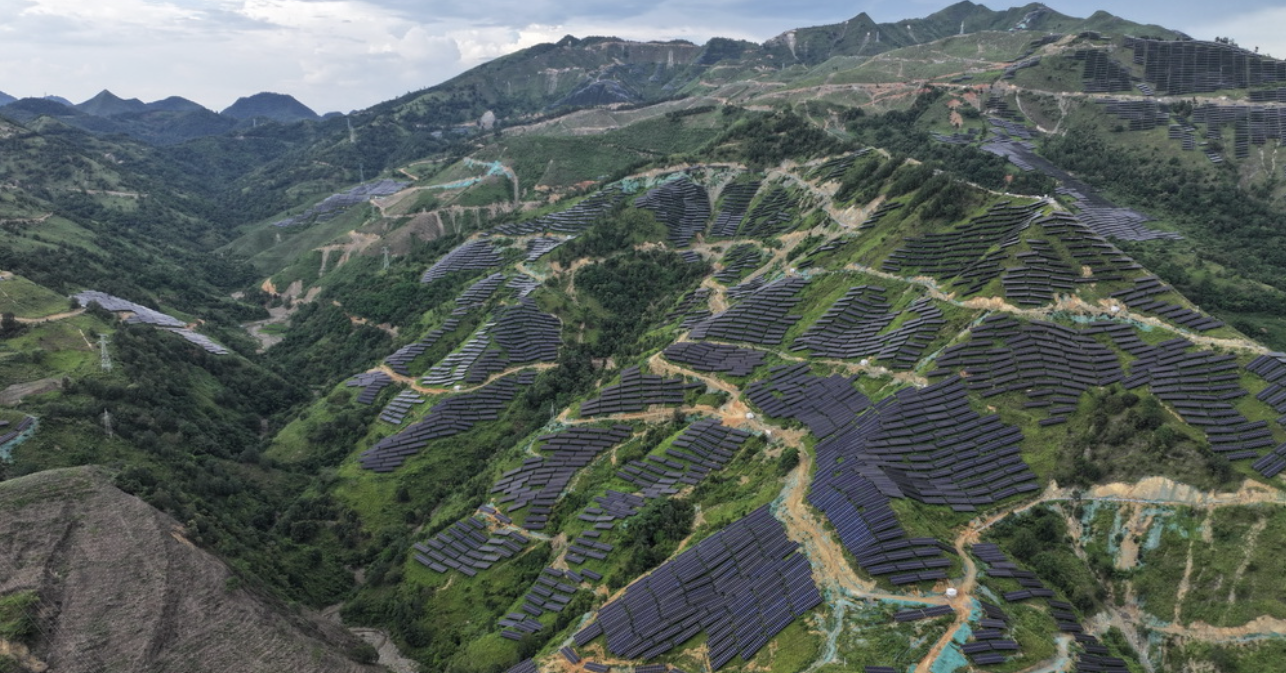 Điện mặt trời lập kỷ lục công suất mới 511 GW trong năm 2025