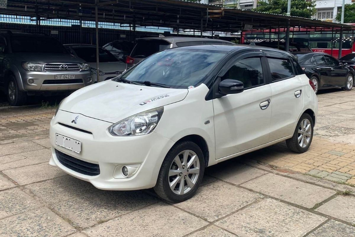 Mitsubishi Mirage.jpg