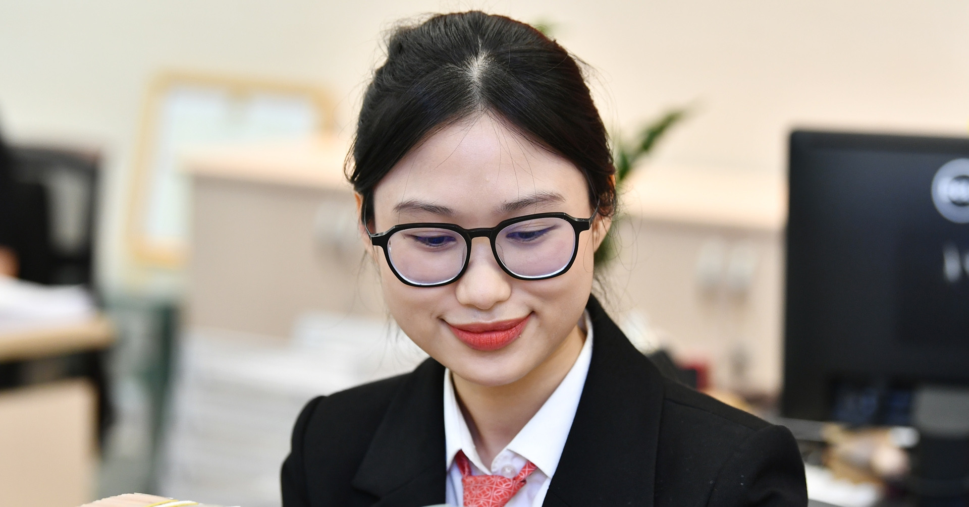 Lãi suất ngân hàng hôm nay 22/4: Mức cao nhất vẫn lên tới 10,7%/năm