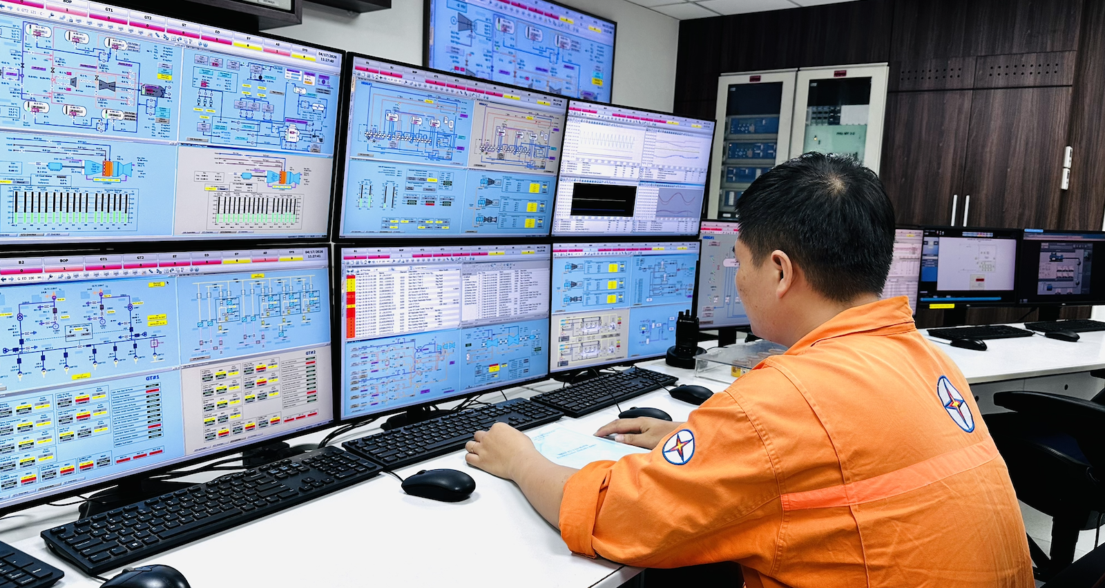 Nhu cầu điện lập kỷ lục, các nhà máy căng mình đảm bảo cung ứng