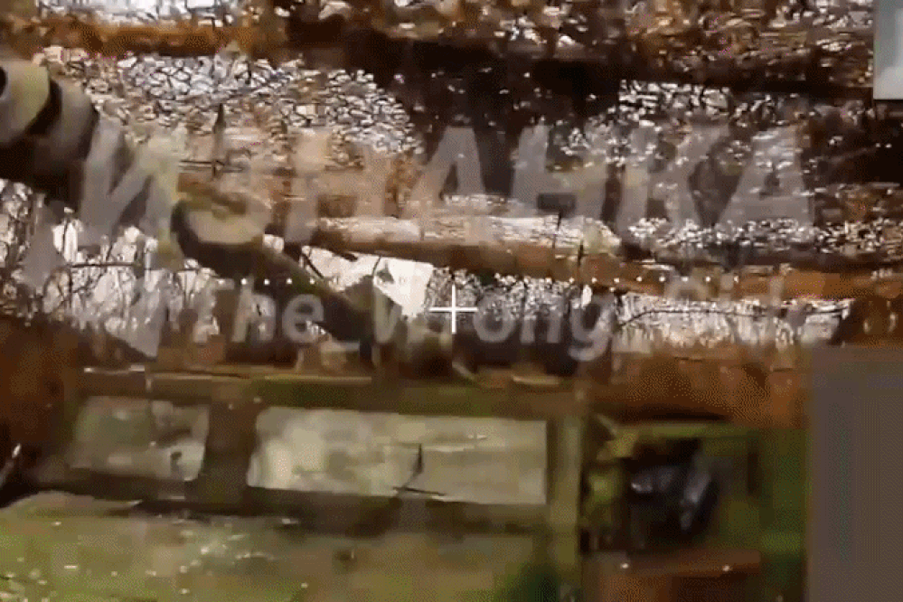 Pháo Caesar của Ukraine bốc cháy vì đòn tấn công của FPV Nga