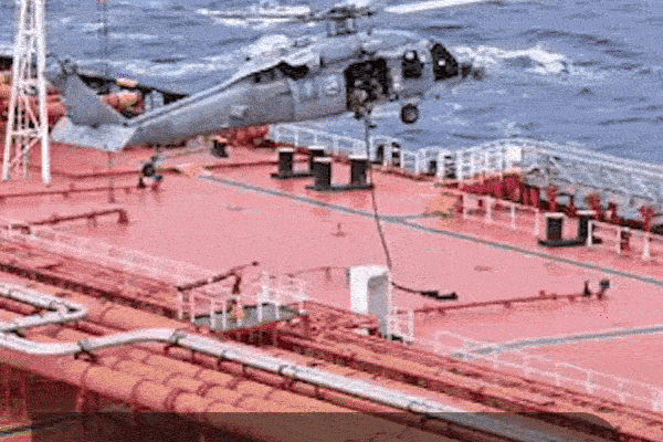 Quân đội Mỹ đổ bộ, bắt giữ thêm tàu chở dầu liên quan đến Iran