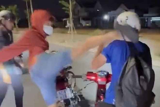 Tây Ninh: Truy tìm nhóm thanh niên hành hung người đi đường vì tiếng nẹt pô