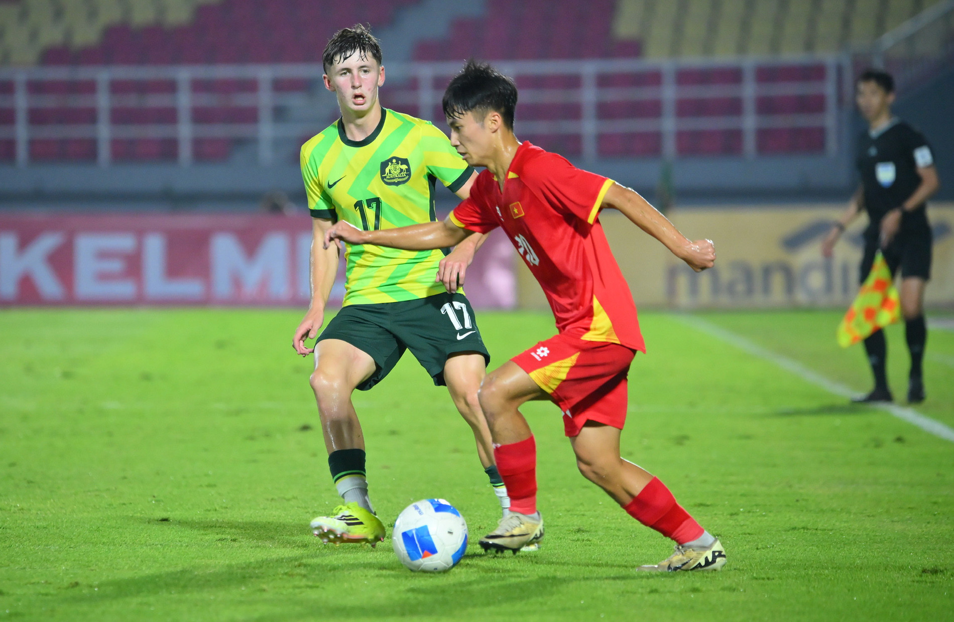 u17 viet nam australia.jpg