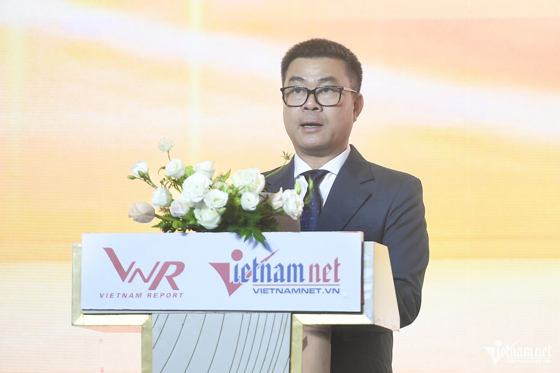 W-top 50 doang nghiệp 6.jpg