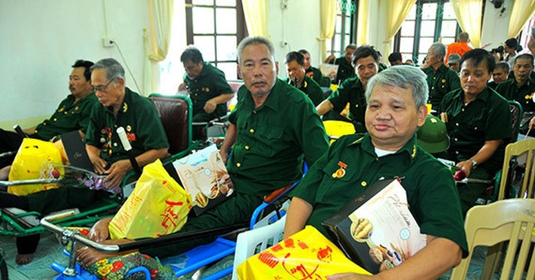 Tổng Bí thư, Chủ tịch nước Tô Lâm trao quà tri ân người có công trước 28/4