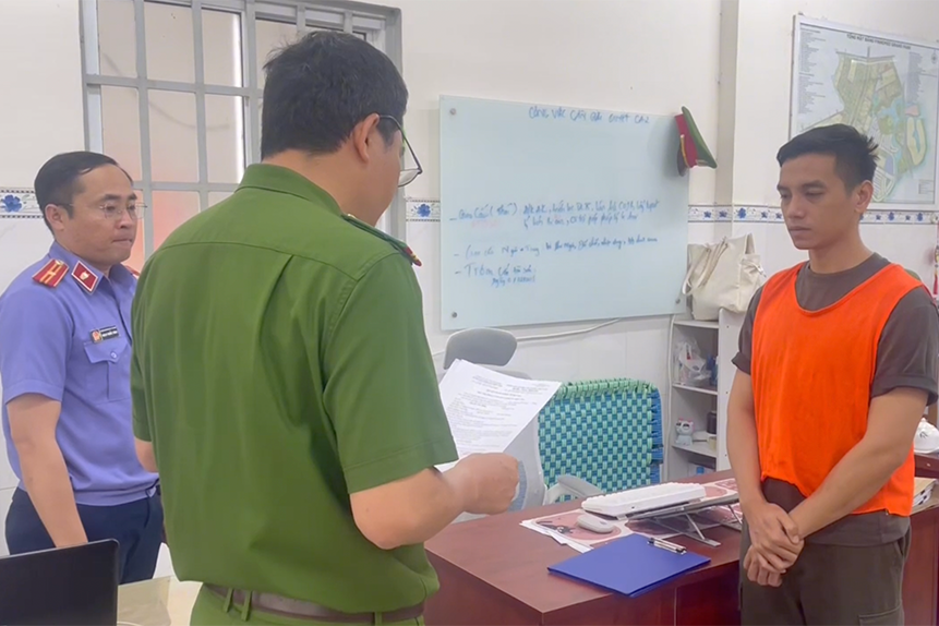 Bắt giữ TikToker “Master Dũng Văn” lừa đảo tâm linh