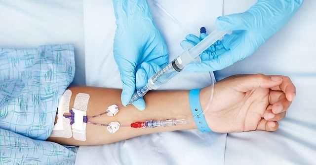 Cách bác sĩ thu nhỏ khối u ác tính từ 20cm xuống chỉ còn 1cm