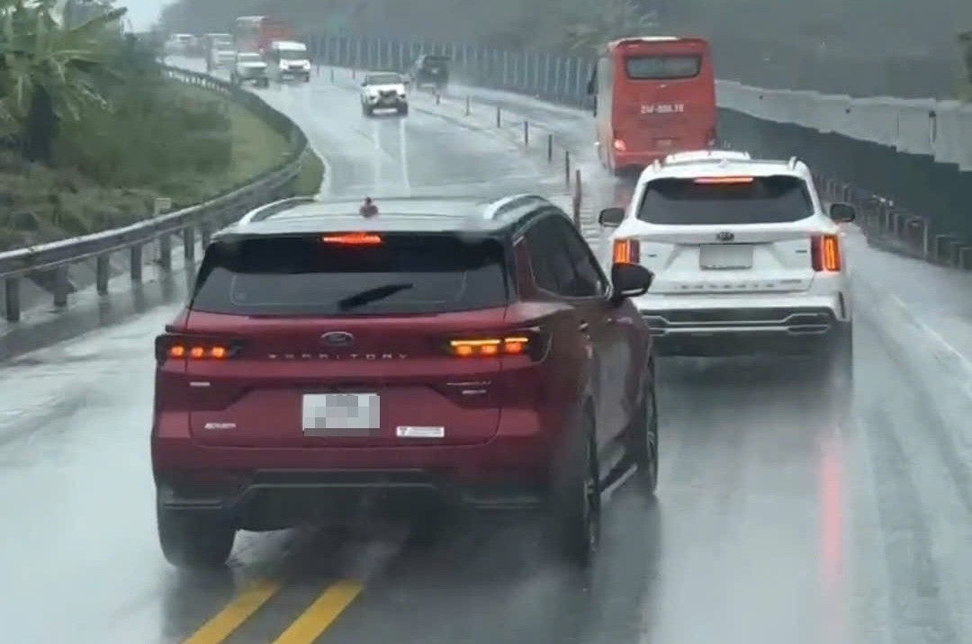 cao tốc Nội Bài   Lào Cai 1.jpg