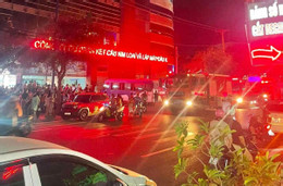 Cháy căn hộ tầng 16 chung cư ở TPHCM, cư dân hoảng loạn tháo chạy.jpg