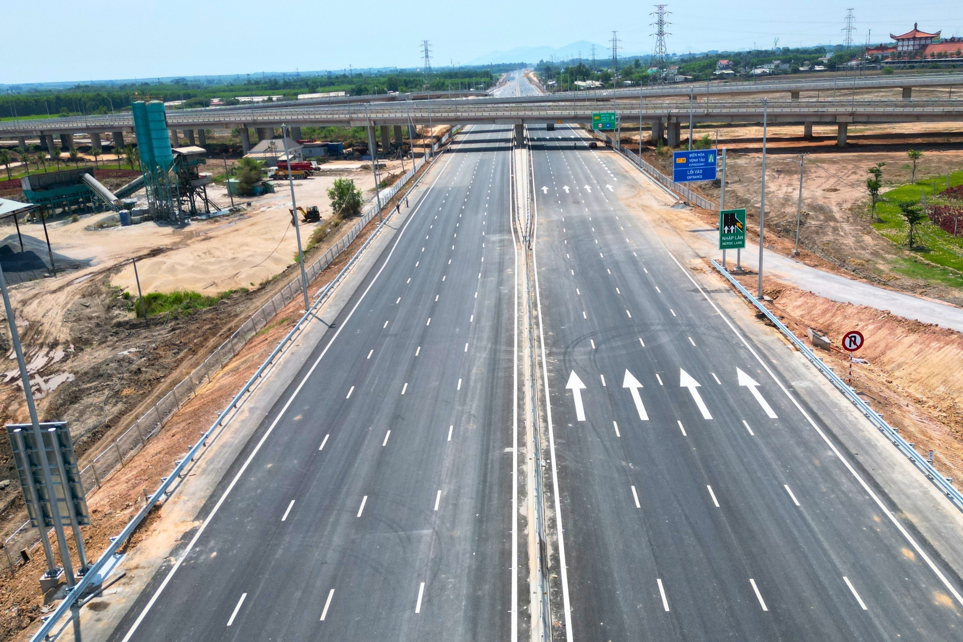 Chỉ cho xe dưới 9 chỗ vào cao tốc Biên Hòa - Vũng Tàu khi khai thác tạm