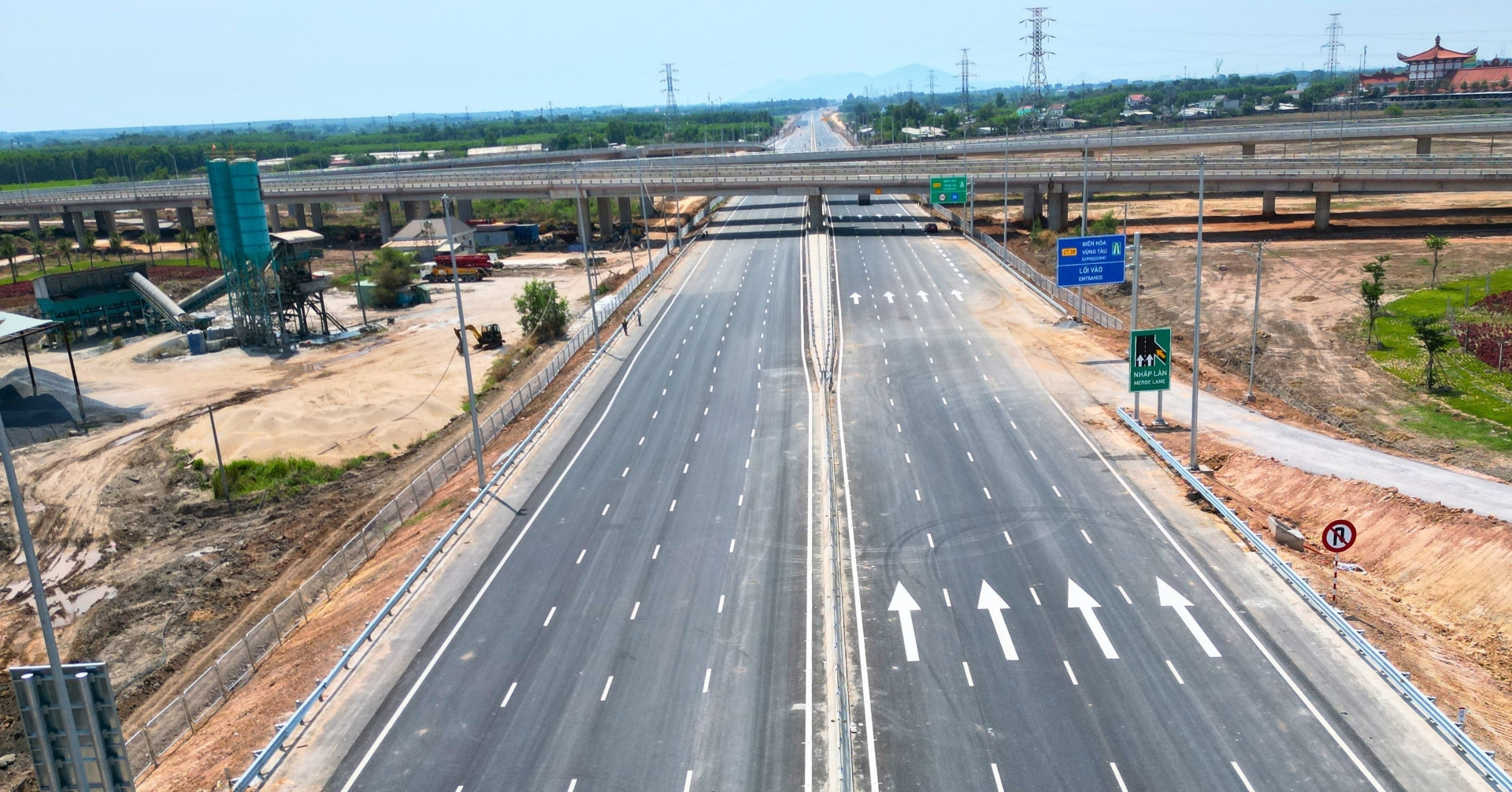 Chỉ Cho Phép Xe Dưới 9 Chỗ Vào Cao Tốc Biên Hòa - Vũng Tàu Khi Khai Thác Tạm