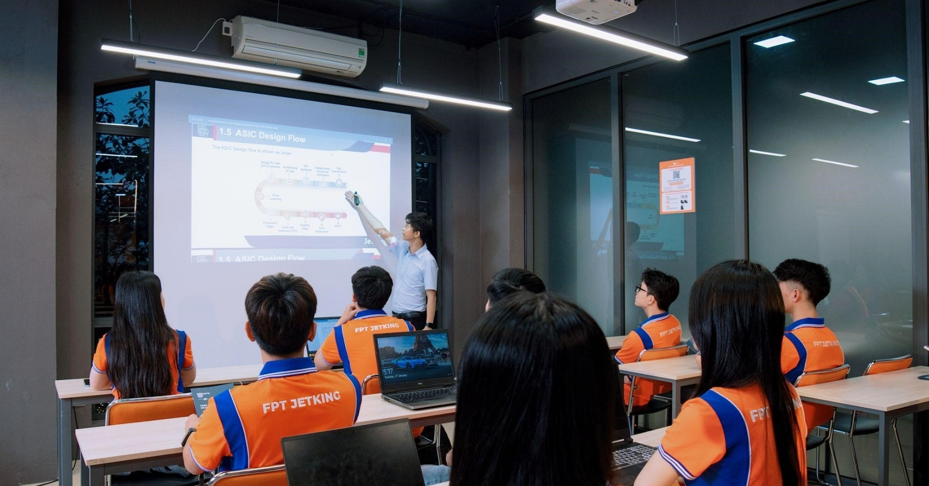 Mô hình đào tạo thực tiễn giúp sinh viên chọn đúng ngành nghề