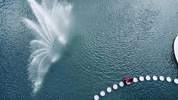 Hinh4_Dưới chân bạn là con đường, bên cạnh là điều tuyệt diệu..jpg