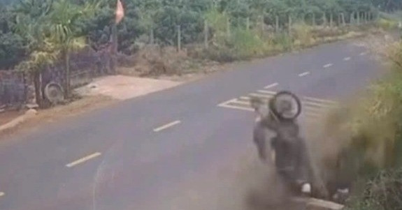 Khởi tố cựu thiếu tá CSGT trong vụ nam sinh lớp 12 tử vong sau tai nạn giao thông