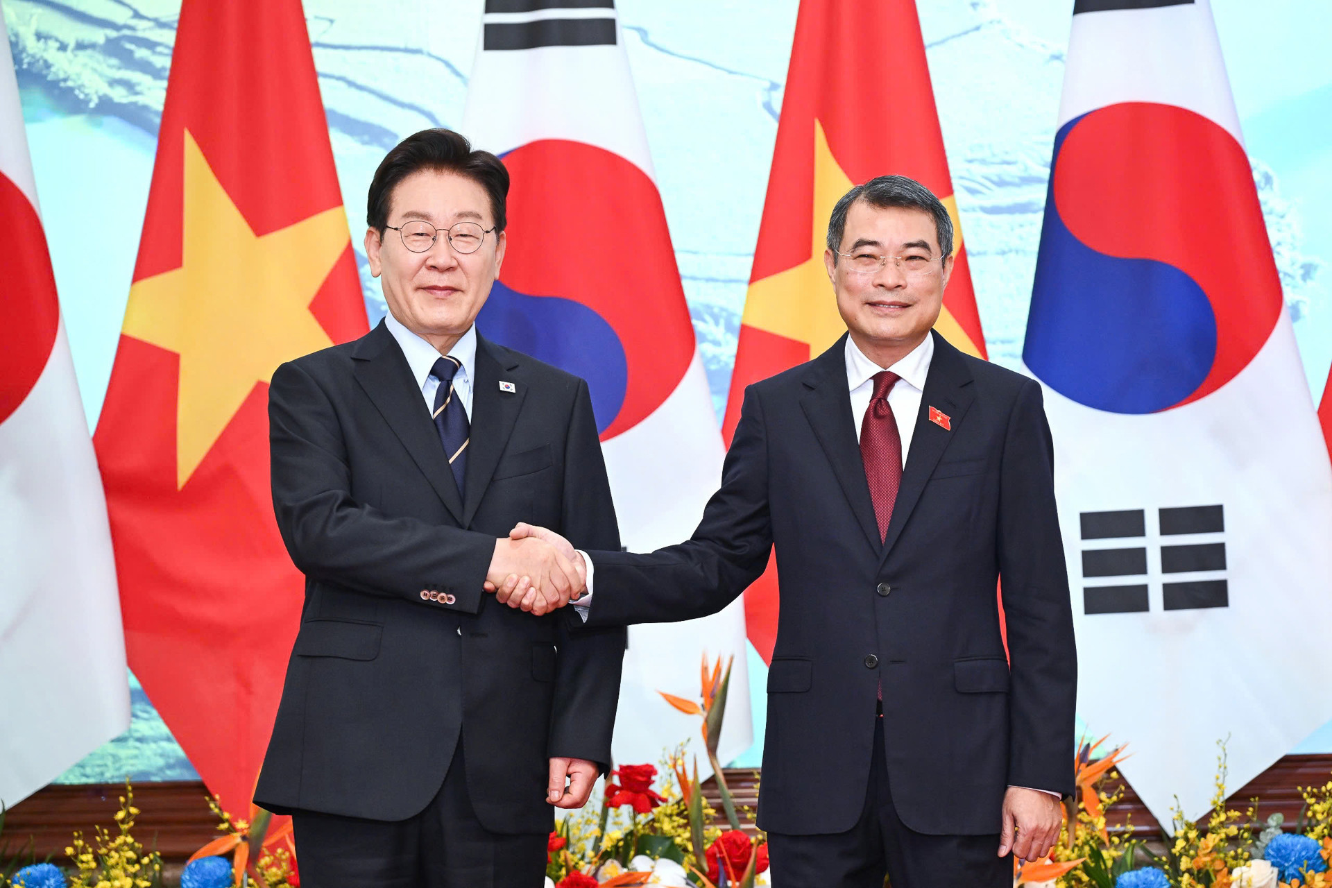 Lê Minh Hưng   Lee Jae Myung 9.jpg