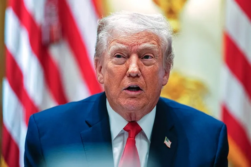 Ông Trump chỉ thị quân đội Mỹ bắn hạ tàu Iran rải thủy lôi ở eo biển Hormuz