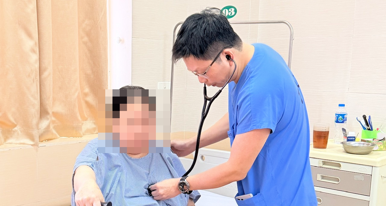 Phó giáo sư cảnh báo nguy cơ cắt cụt chi ở tình huống ngâm chân với rượu gừng