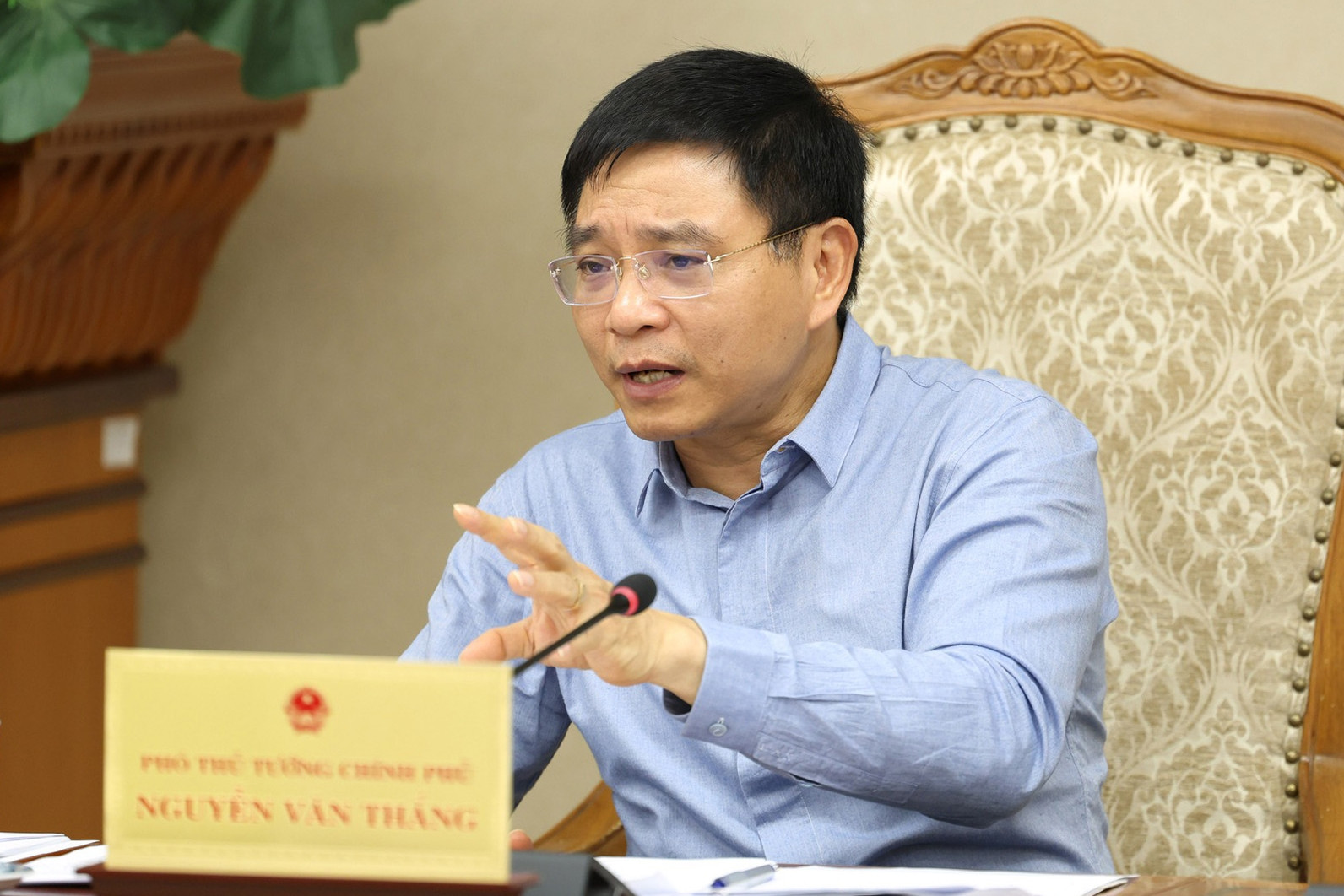 Phó Thủ tướng: Không để lợi dụng biến động chi phí để tăng giá bất hợp lý