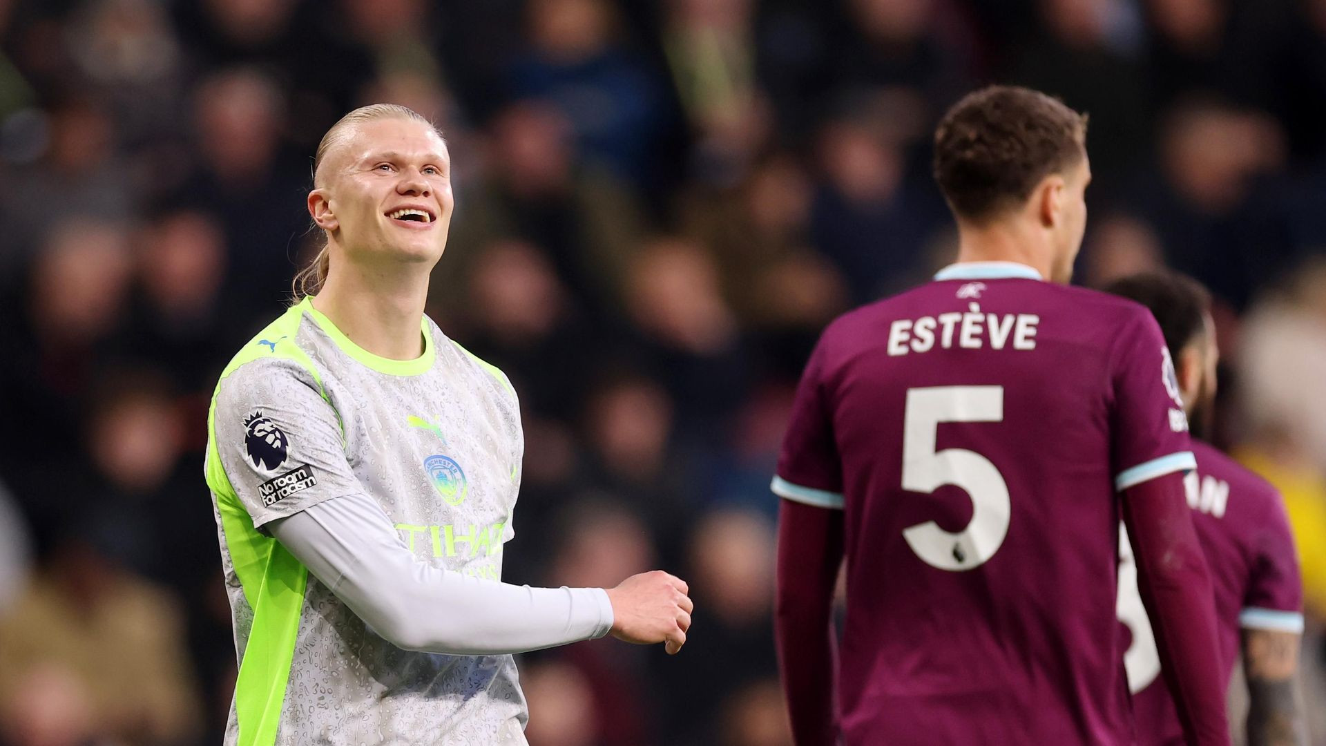 resources_premierleague_pulselive_com 2026 04 22T192915Z_578864743_UP1EM4M1I4QKZ_RTRMADP_3_SOCCER ENGLAND BUR MCI (1).jpg