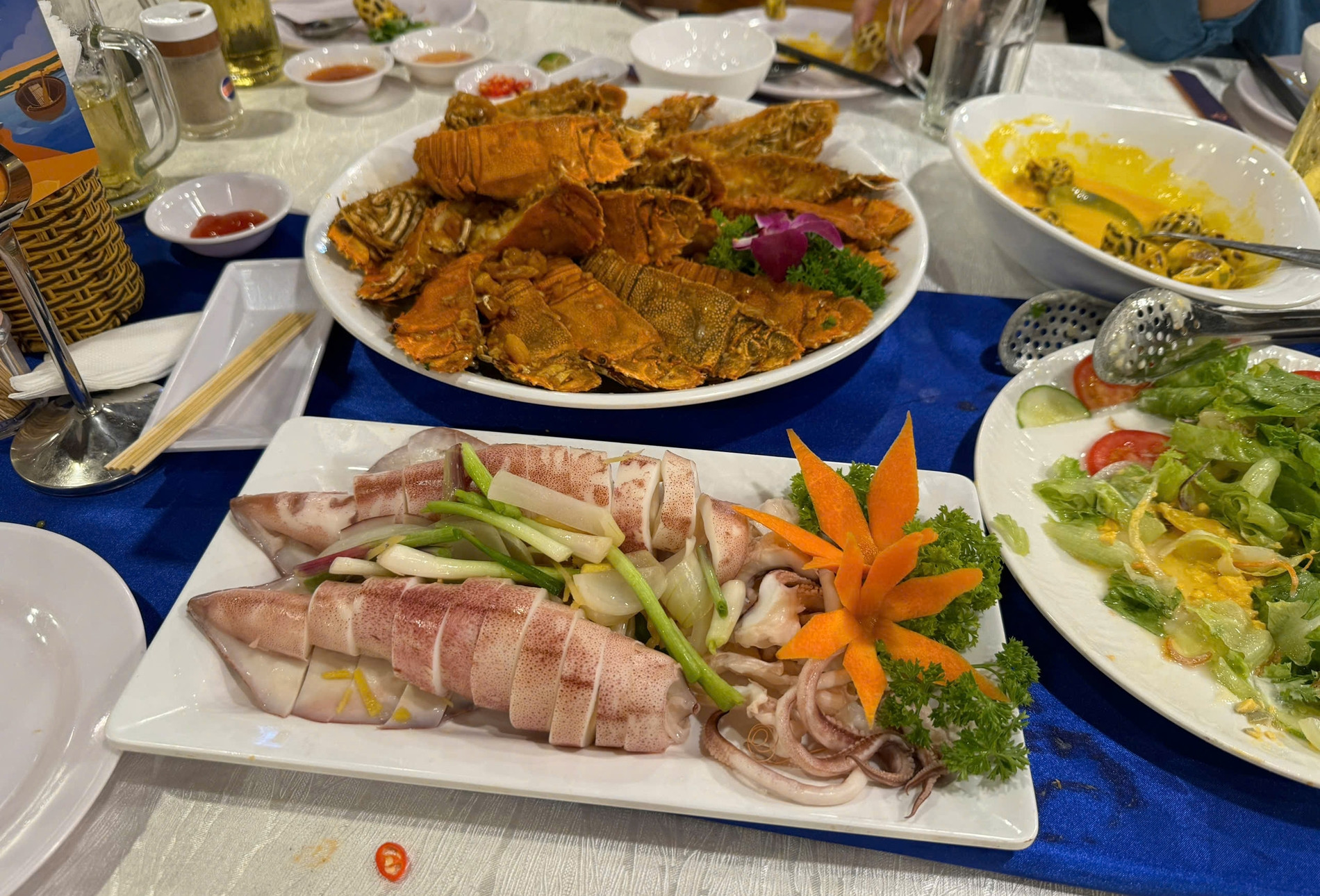 Tiếc phong bì 500.000 mừng cưới ở khách sạn vì về nhà vẫn phải ăn thêm mì tôm