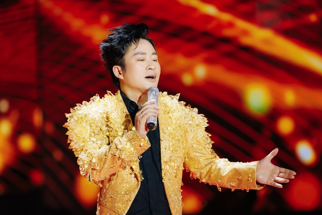 Tùng Dương, Hà Nhi hội tụ trong đêm khai mạc du lịch biển Sầm Sơn