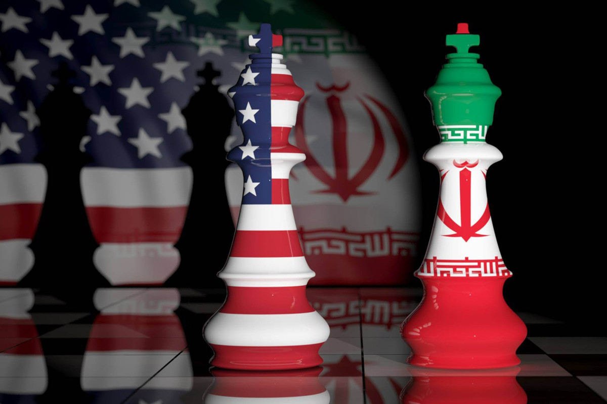 Cùng phong tỏa eo biển Hormuz, Mỹ hay Iran giành 'thế thượng phong'?