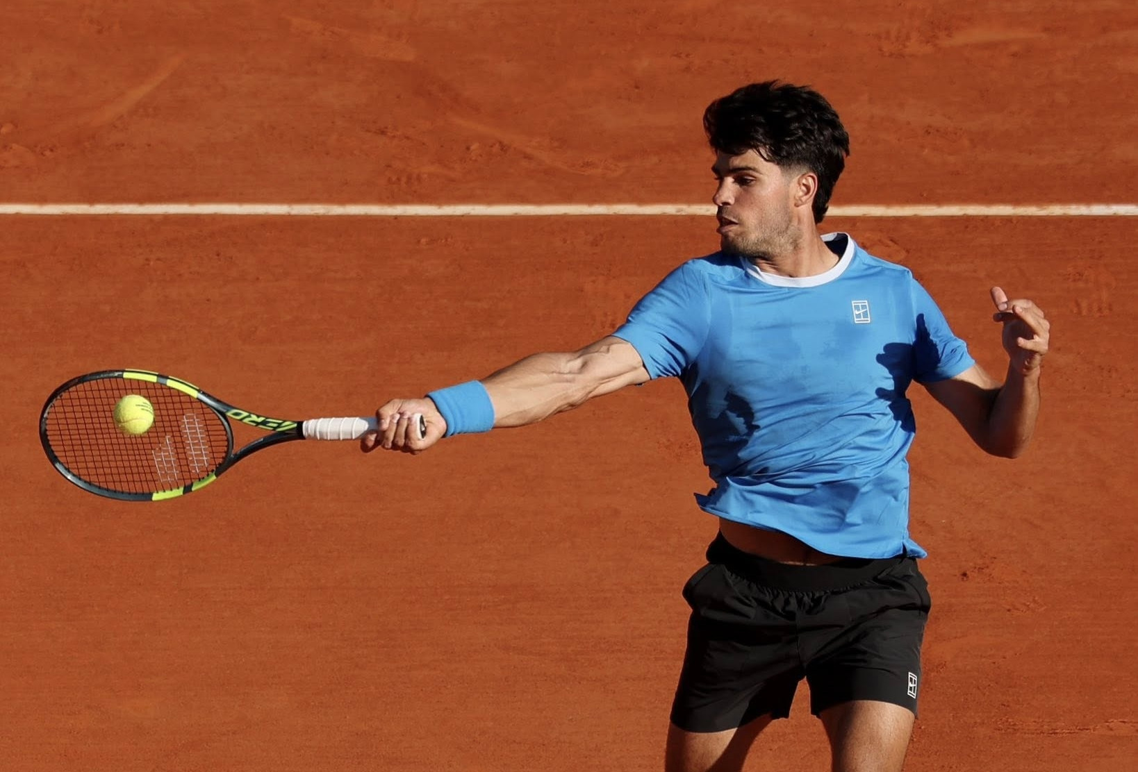 Alcaraz thông báo vắng mặt tại Roland Garros 2026