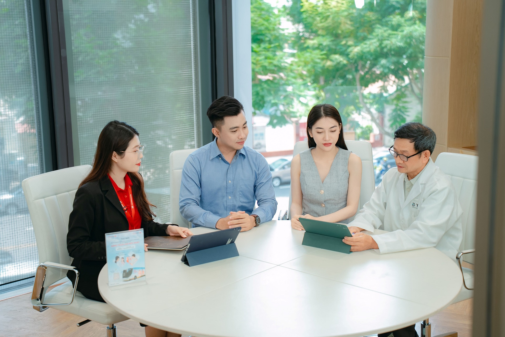 ảnh 2 MOCA1072 r.jpg