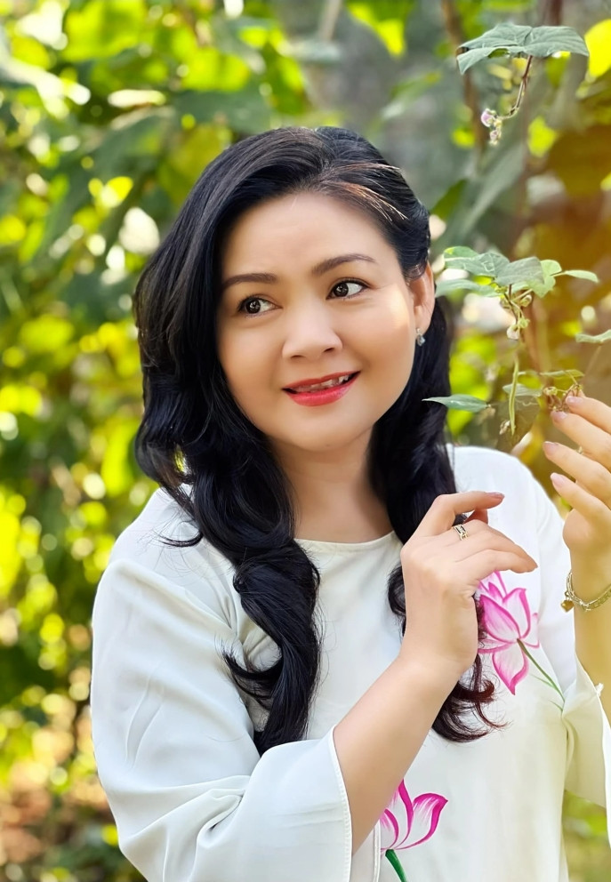 https://static-images.vnncdn.net/vps_images_publish/000001/000003/2026/4/24/batch-trinh-trinh-9-1677518812937509280261-2112.jpg