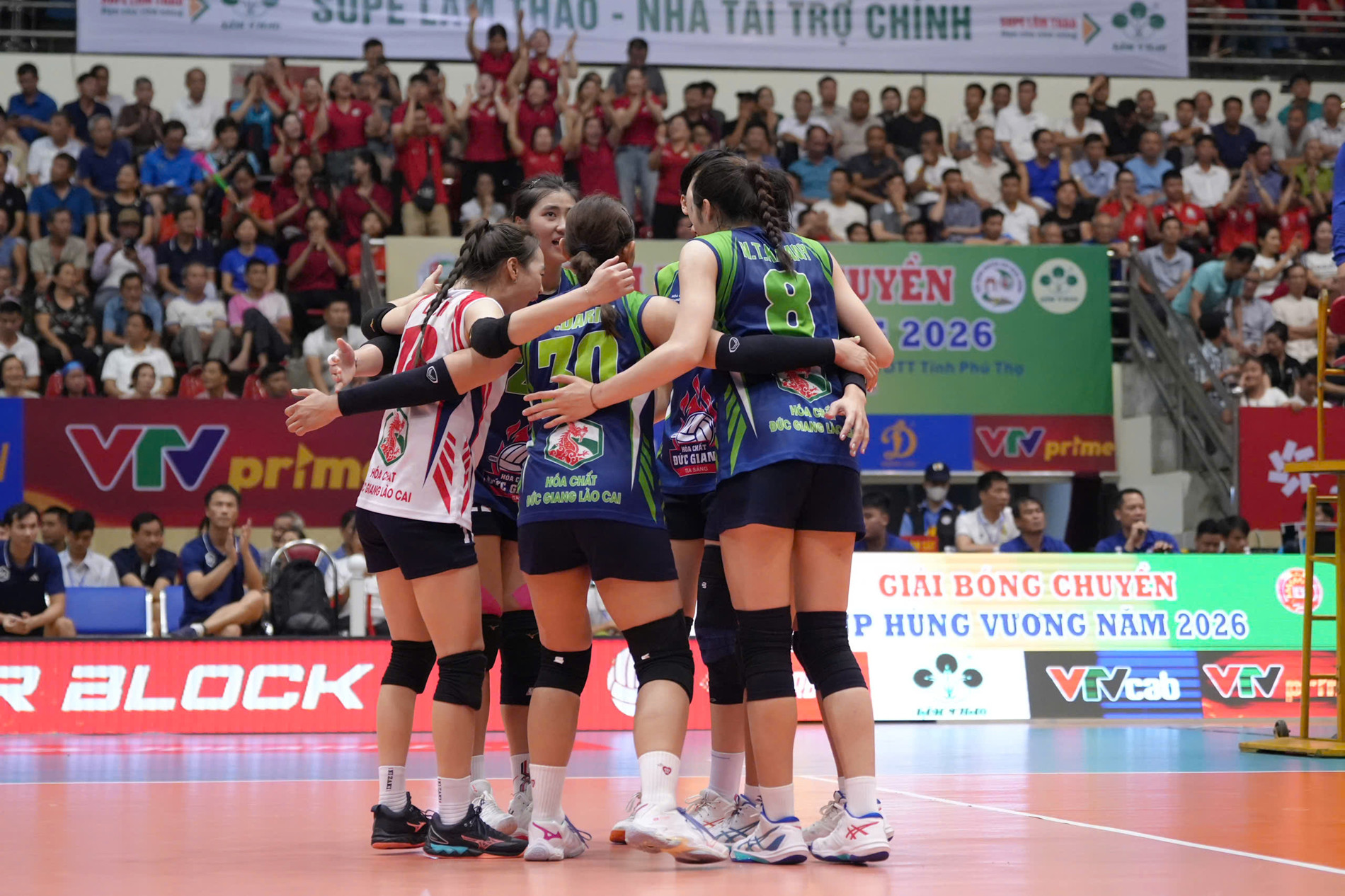 bong chuyen cup hung vuong 11.jpg