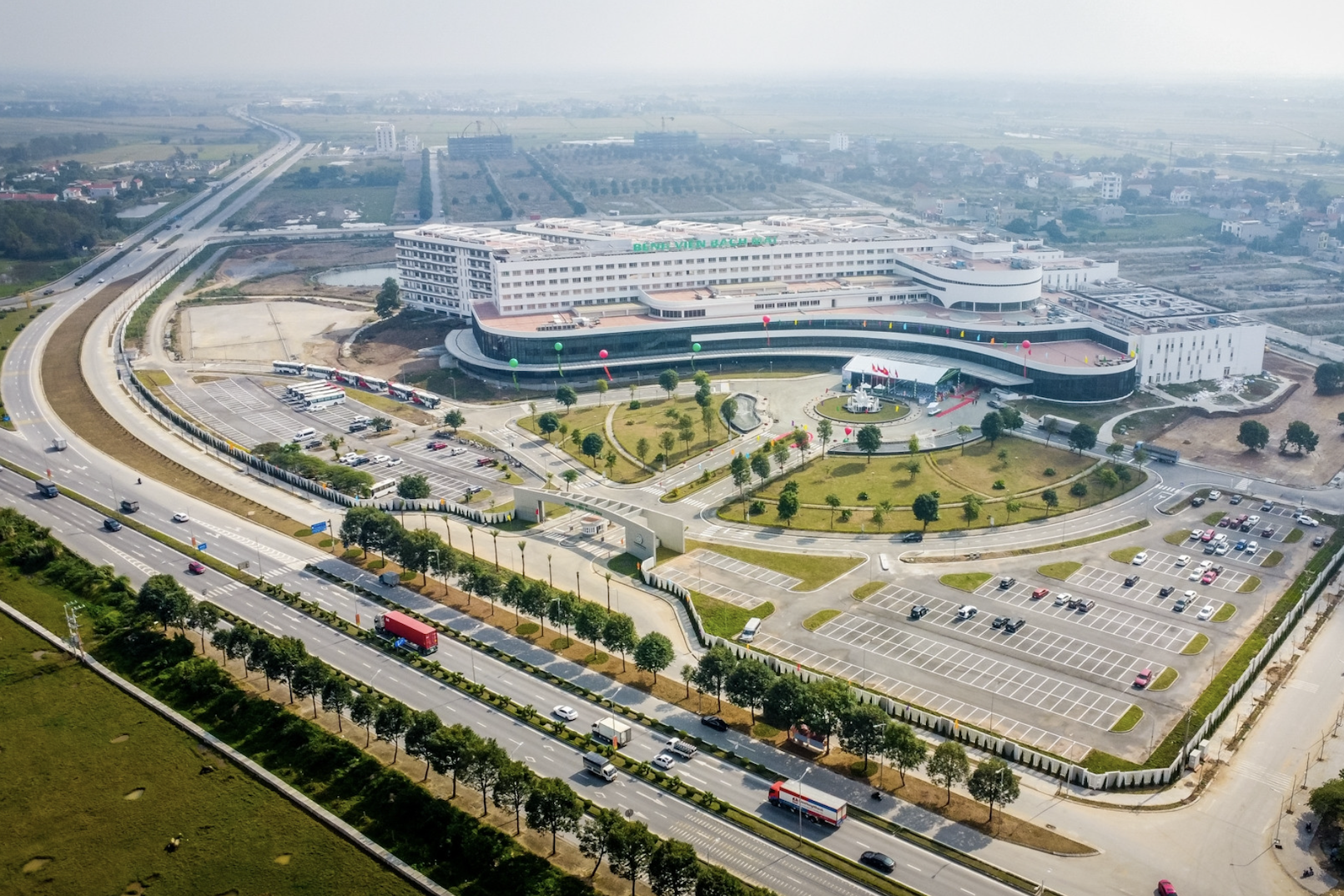 Đề xuất cơ chế viện phí, chuyển người bệnh giữa 2 cơ sở BV Bạch Mai, Việt Đức Chi Tiet De Xuat Muc Tien Ho Tro Bac Si Benh Vien Bach Mai Viet Duc Ve Co So 2 717