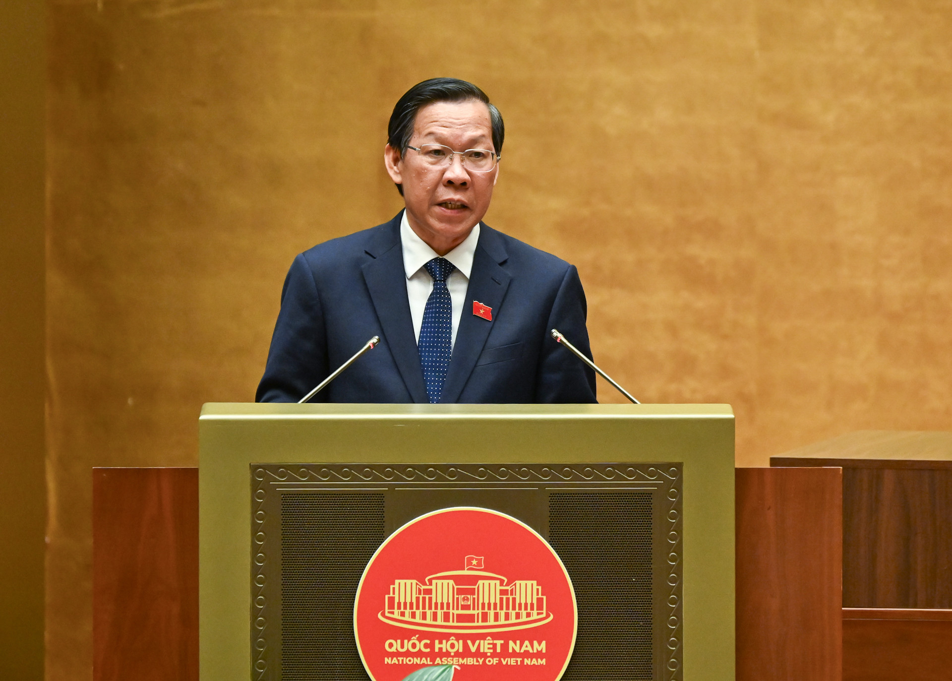 CN Phan Văn Mãi.jpg