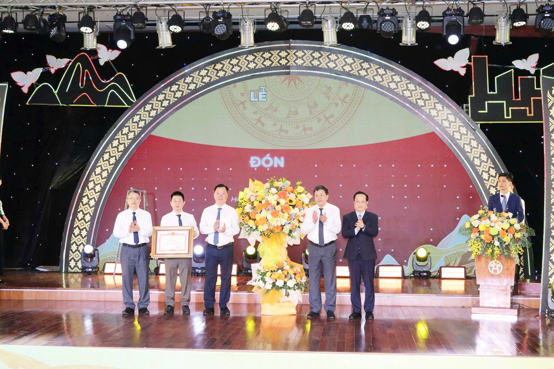  Công tác dân tộc, tôn giáo tạo nền tảng củng cố đoàn kết, phát triển Thủ đô 