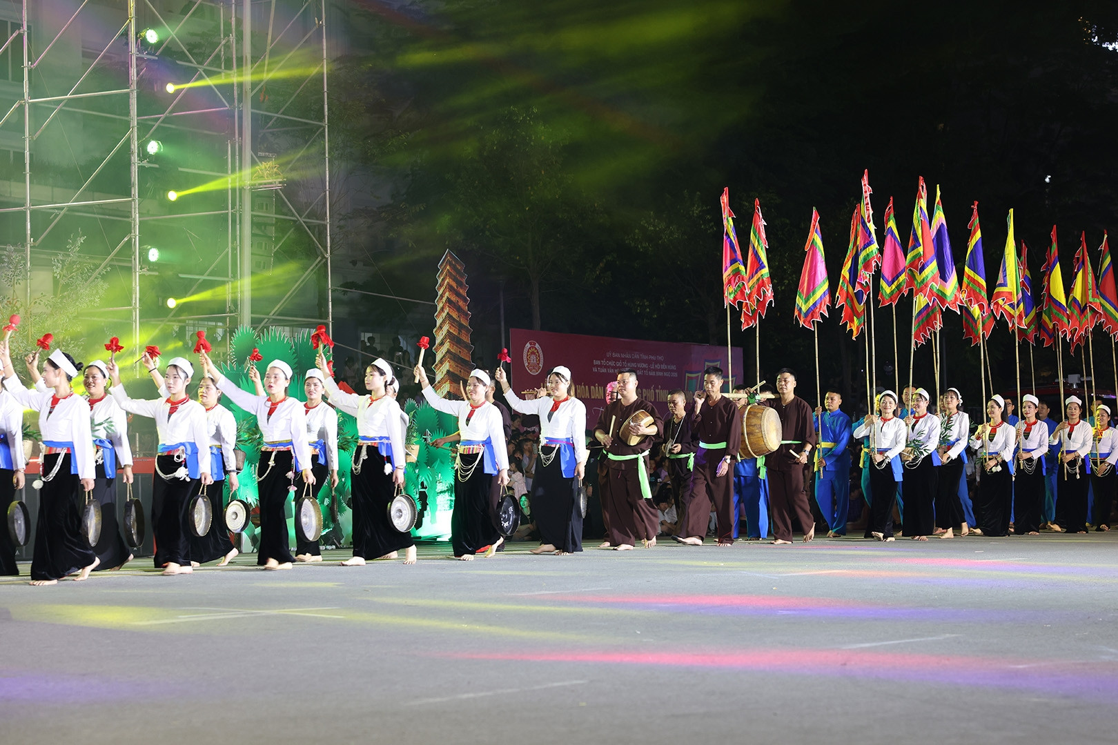 Hơn 1.500 nghệ nhân tái hiện không gian di sản trong lễ hội đường phố ở Phú Thọ