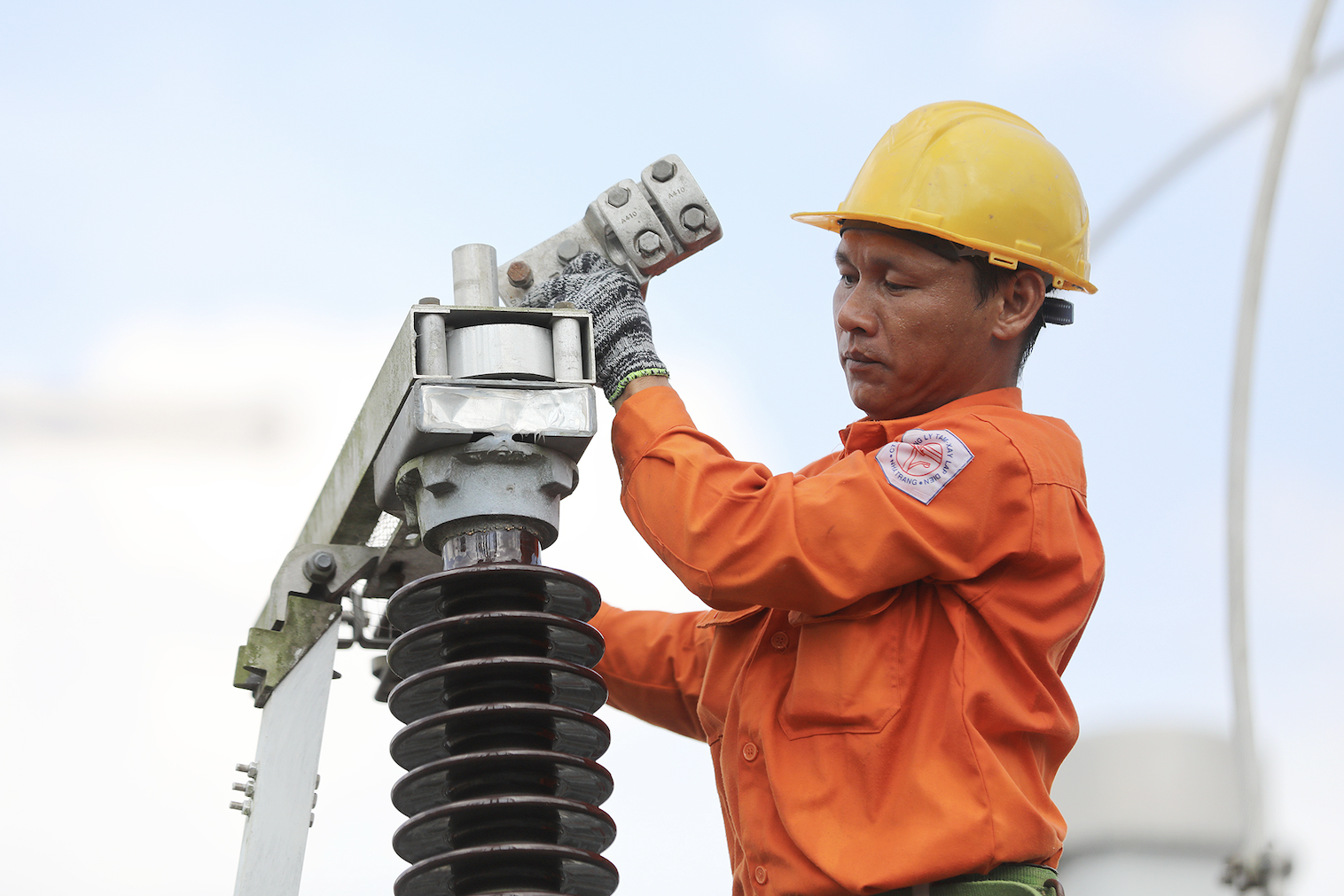 Giá điện buổi tối cao nhất lên tới 5.422 đồng/kWh, áp 6 ngày trong tuần