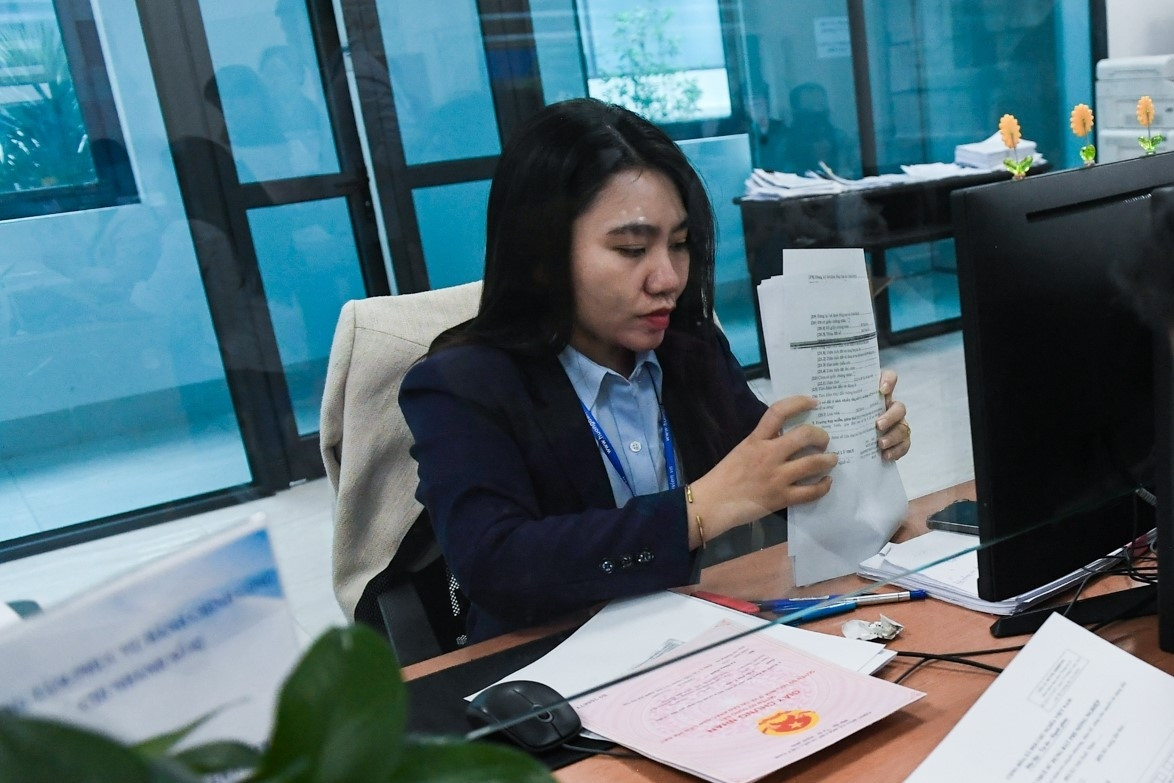 Niềm tin từ việc cấp sổ đỏ cho dân