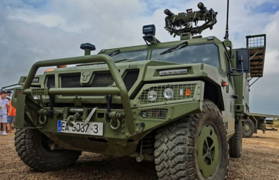  Sức mạnh xe bọc thép VAMTAC, ‘Humvee Tây Ban Nha’ viện trợ Ukraine 100 chiếc 