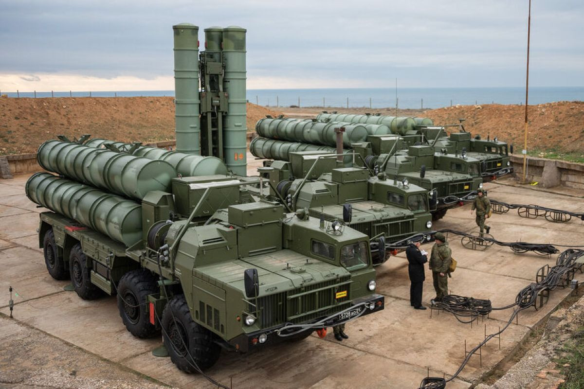 Tên lửa Nga S 400 1.jpg