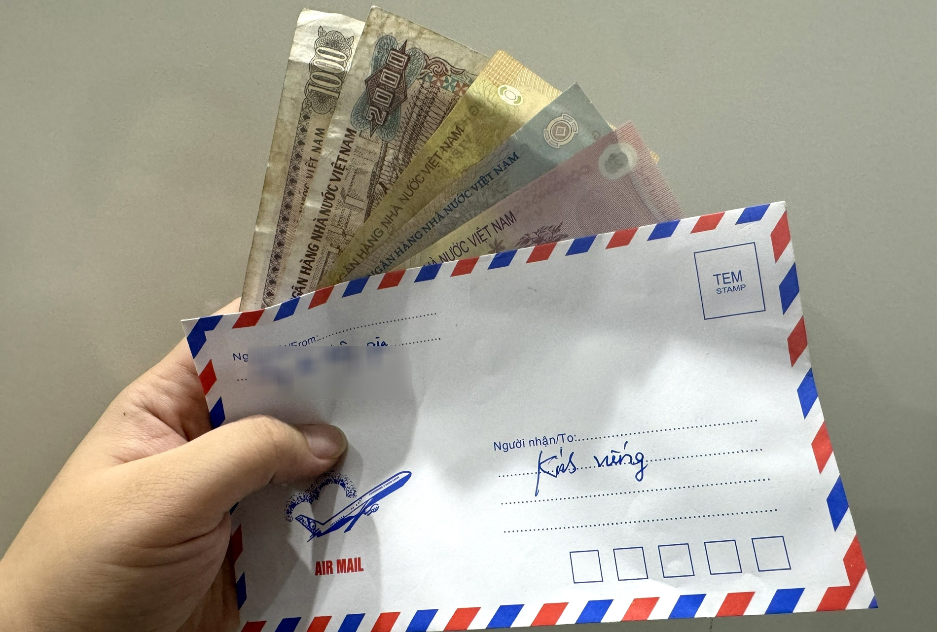  Thông gia nghèo phúng điếu 83.000 đồng kèm mẩu giấy nhỏ, nhà trai nghẹn ngào 