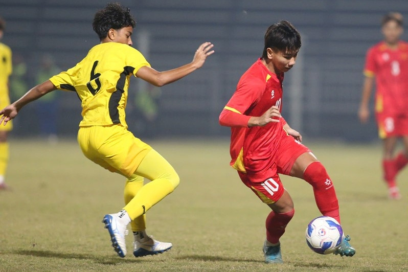 Trực tiếp bóng đá U17 Việt Nam 1-0 U17 Malaysia: Quý Vương mở tỷ số