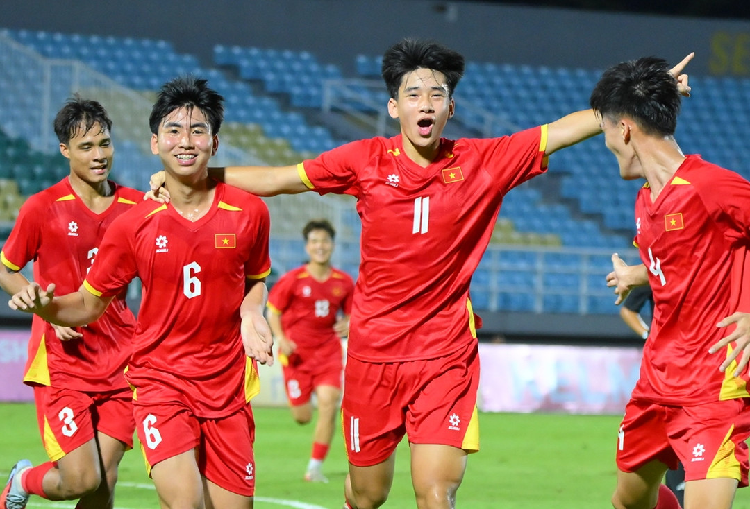 U17 Việt Nam thắng tưng bừng Malaysia, vô địch Đông Nam Á