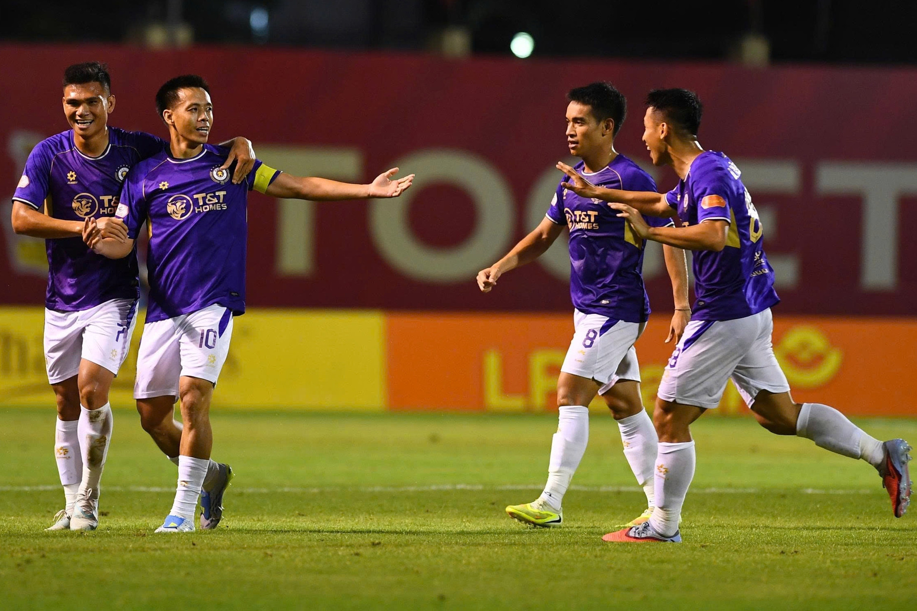 Văn Quyết nêu 'tử huyệt' khiến Ninh Bình FC của Hoàng Đức bại trận