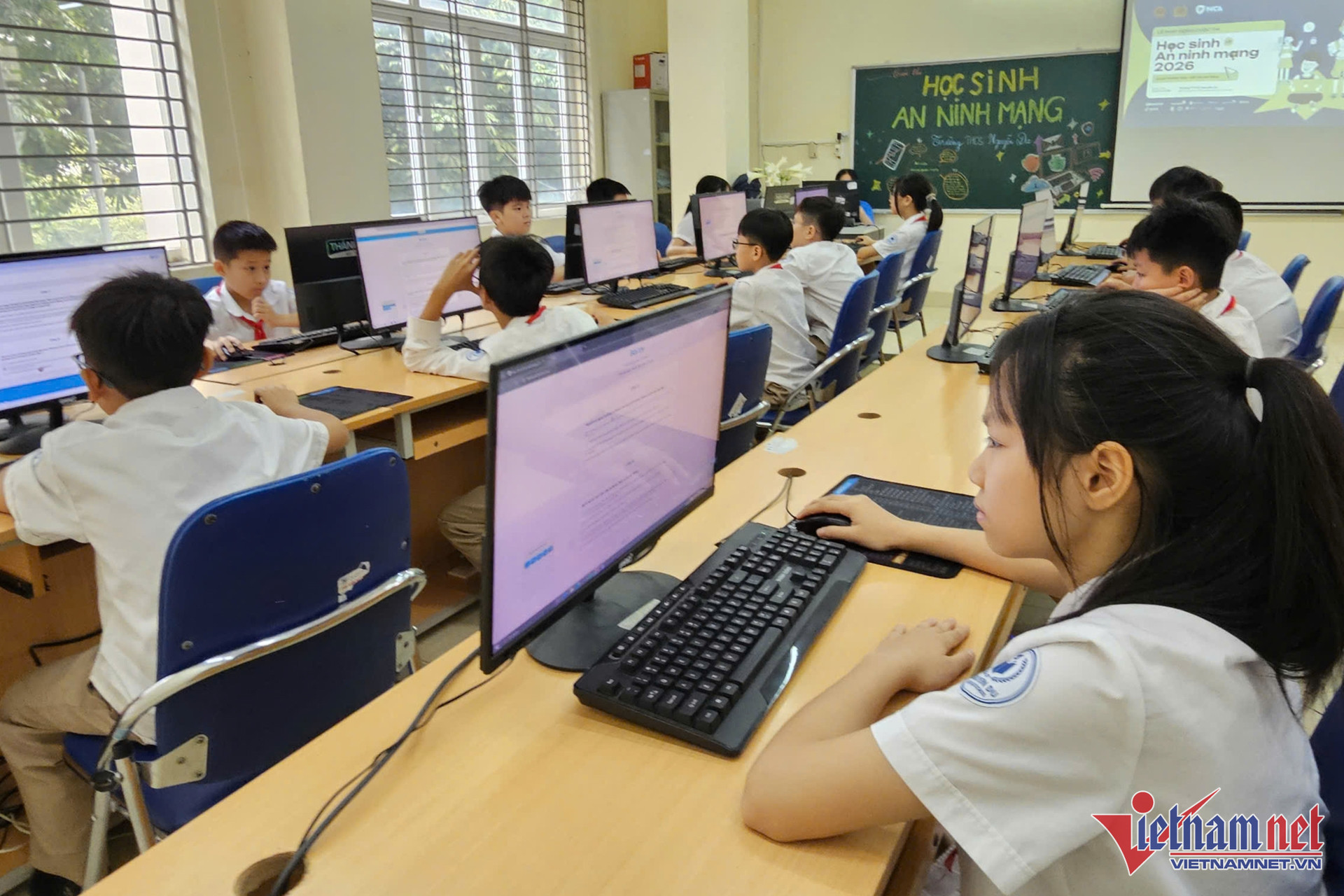 W-hoc sinh voi an ninh mang 2026 00.jpg